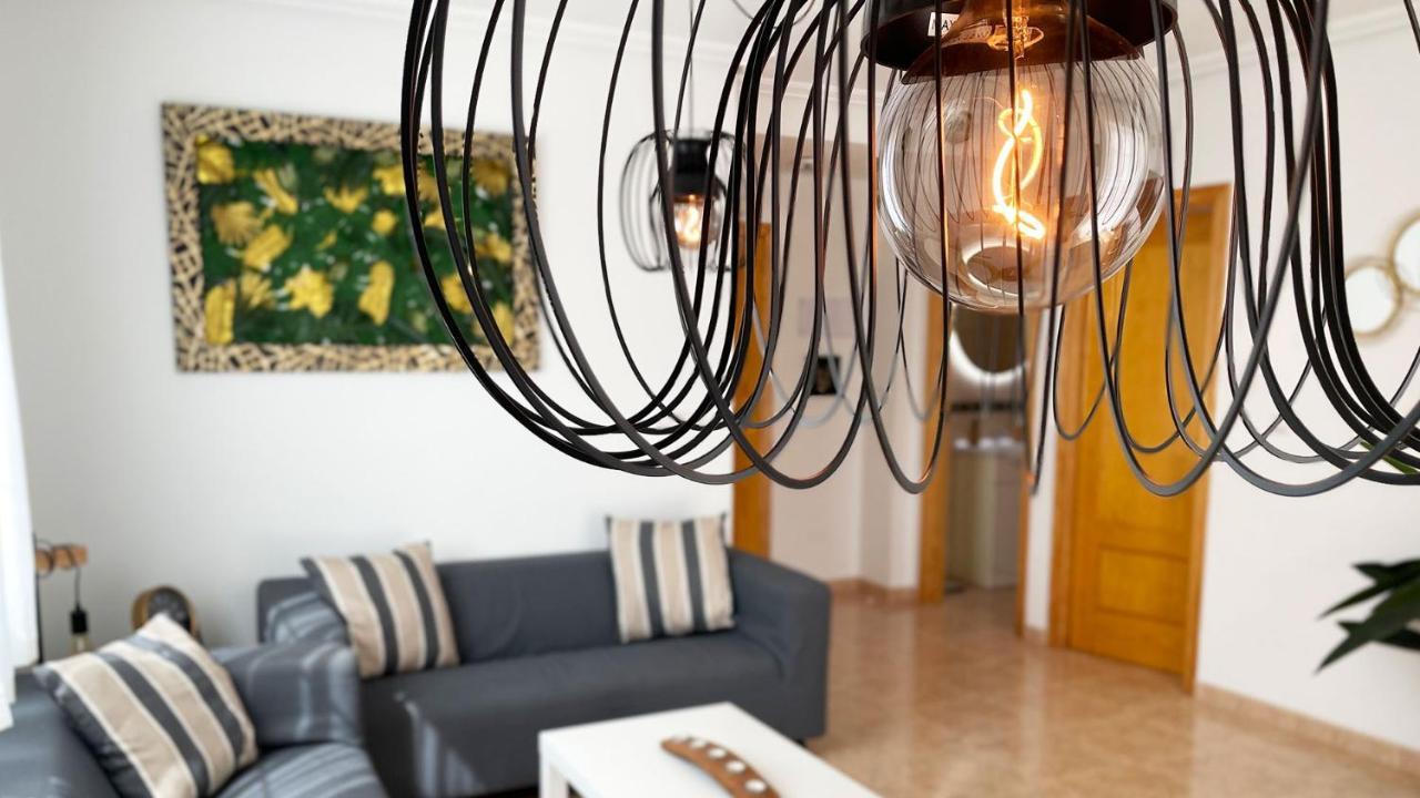 Low Price Modern Apartment Aircon & Filter Water 圣佩德罗－德尔皮纳塔尔 外观 照片
